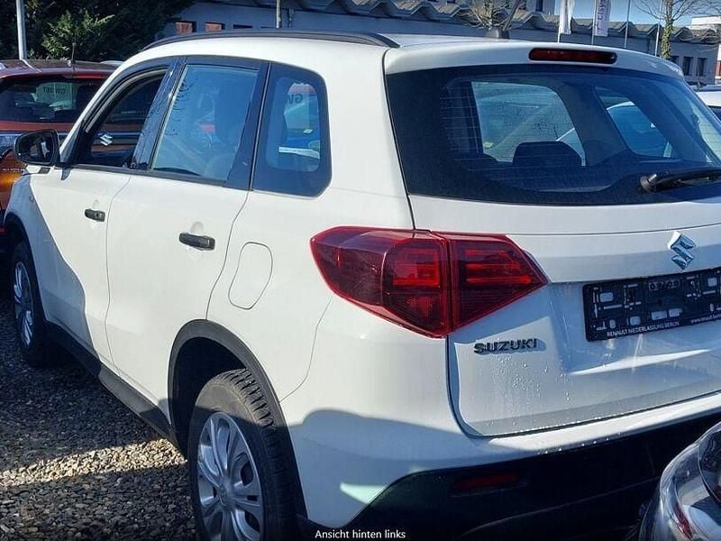 Gebraucht Suzuki Vitara 129 PS (94 kW) 2023 Weiß SUV