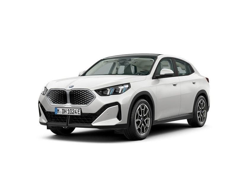 Weiß Neu 2025 BMW iX2 Sport Line SUV | 51.900 € (Etwas zu teuer) - Bild 1/4