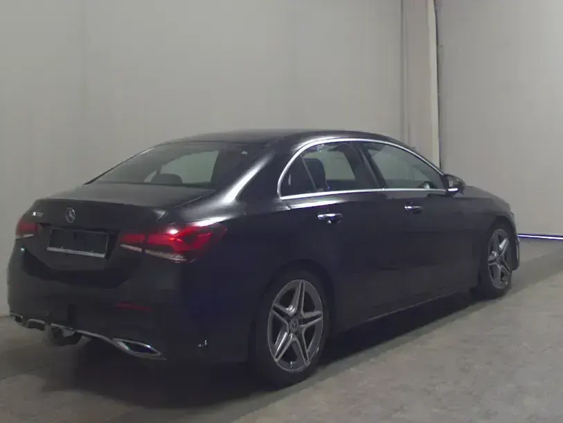 Gebraucht Mercedes A200 AMG line 163 PS (119 kW) 2022 Schwarz Limousine