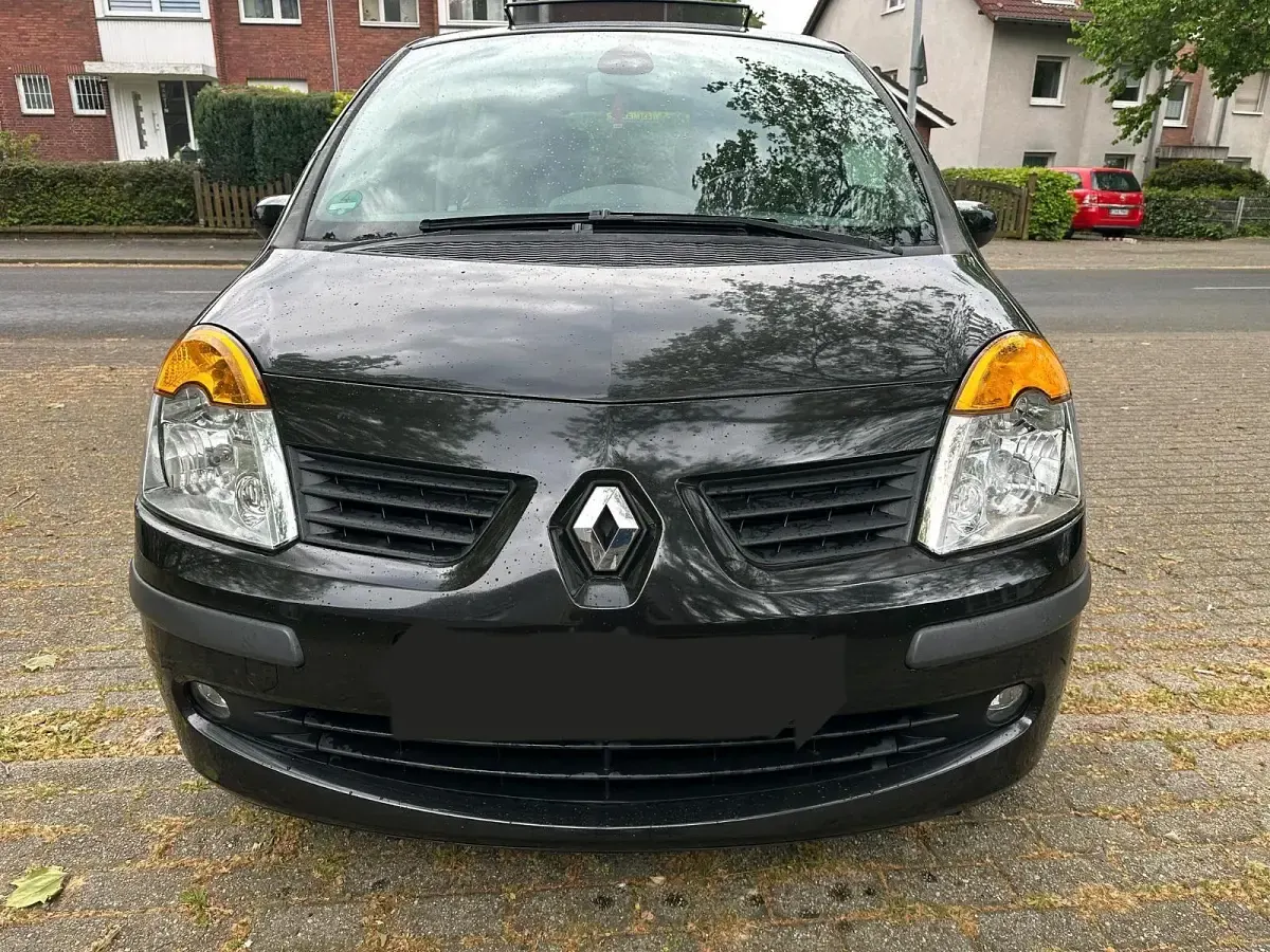 Używany Renault Modus 89 KM (65 kW) 2006 Czarny Minivan