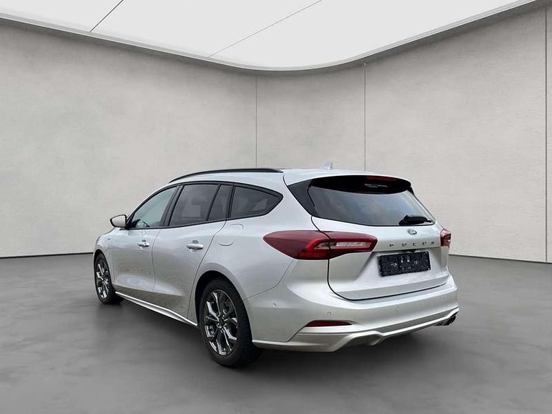 Gebraucht Ford Focus ST-Line X 155 PS (114 kW) 2024 Moondust silber metallic Kombi