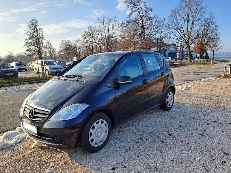 Gebraucht Mercedes A160 95 PS (69 kW) 2011 Schwarz Limousine
