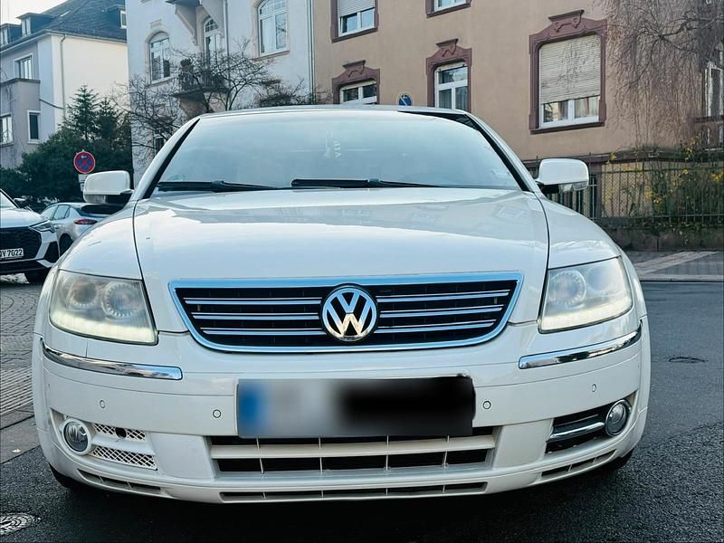 Gebraucht VW Phaeton 239 PS (175 kW) 2010 Weiß Limousine