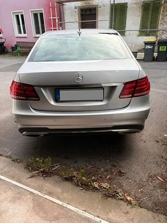 Gebraucht Mercedes E300 AMG line 231 PS (169 kW) 2014 Silber Limousine