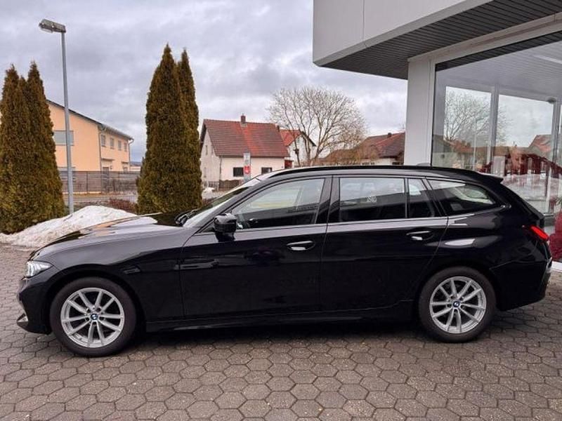 Gebraucht BMW 318 156 PS (114 kW) 2024 Schwarz Kombi
