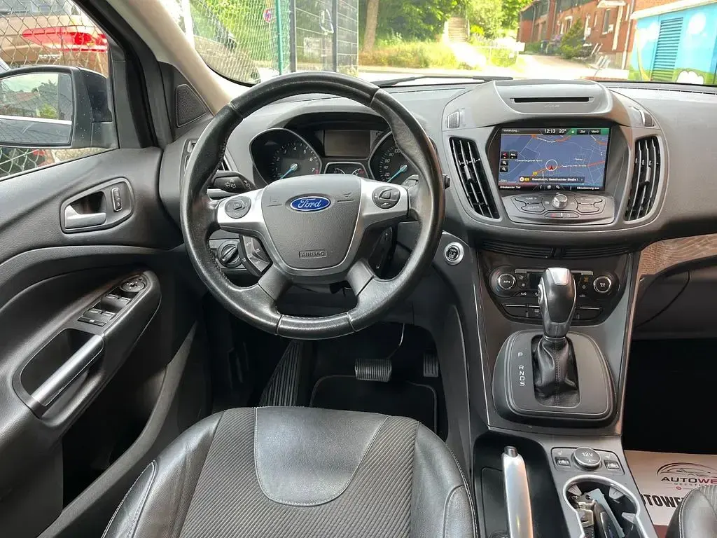Gebraucht Ford Kuga Titanium 182 PS (133 kW) 2016 Schwarz SUV