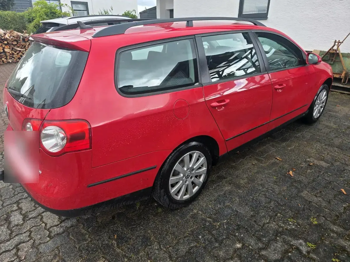 Gebraucht VW Passat 105 PS (77 kW) 2007 Rot Kombi