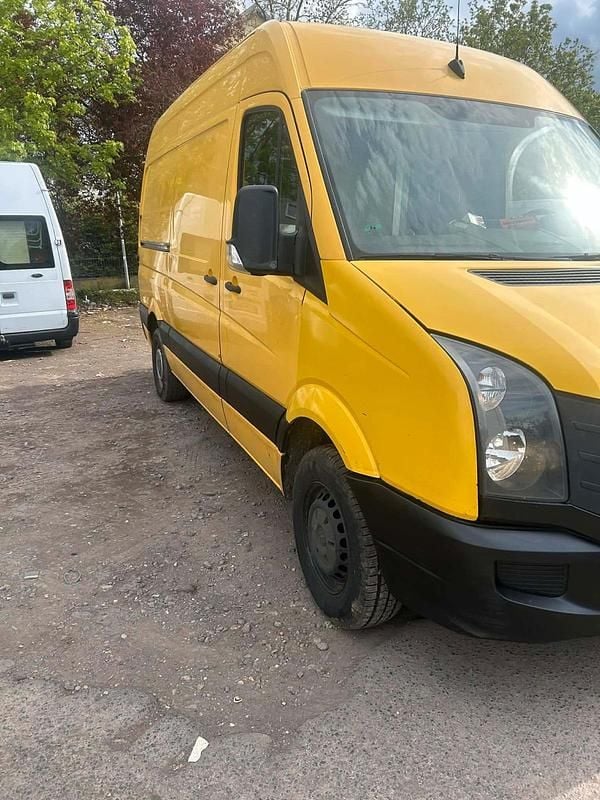 Second-hand VW Crafter 109 CP (80 kW) 2014 Galben Van