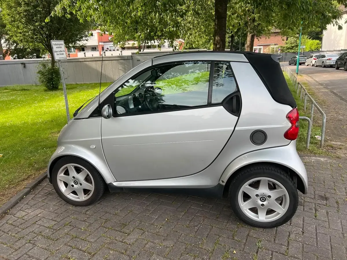 Gebraucht Smart ForTwo Cabrio 61 PS (44 kW) 2003 Silber Cabrio