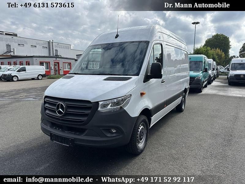 Arktikweiss Gebraucht 2022 Mercedes Sprinter Van | 27.251 € (Guter Preis) - Bild 1/4