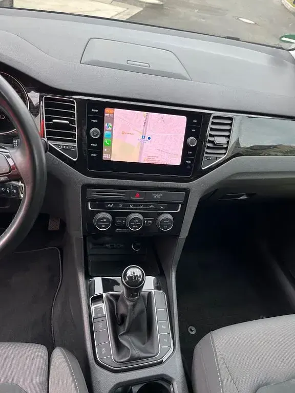 Gebraucht VW Golf Sportsvan Highline 131 PS (96 kW) 2019 Silber Van / Kleinbus