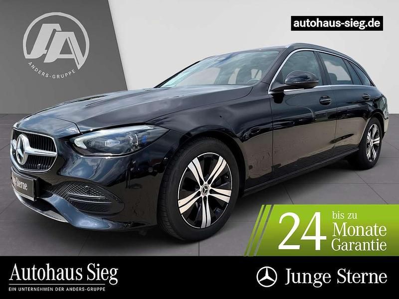Obsidianschwarz Gebraucht 2023 Mercedes C220 Avantgarde Kombi | 39.454 € (Fairer Preis) - Bild 1/3
