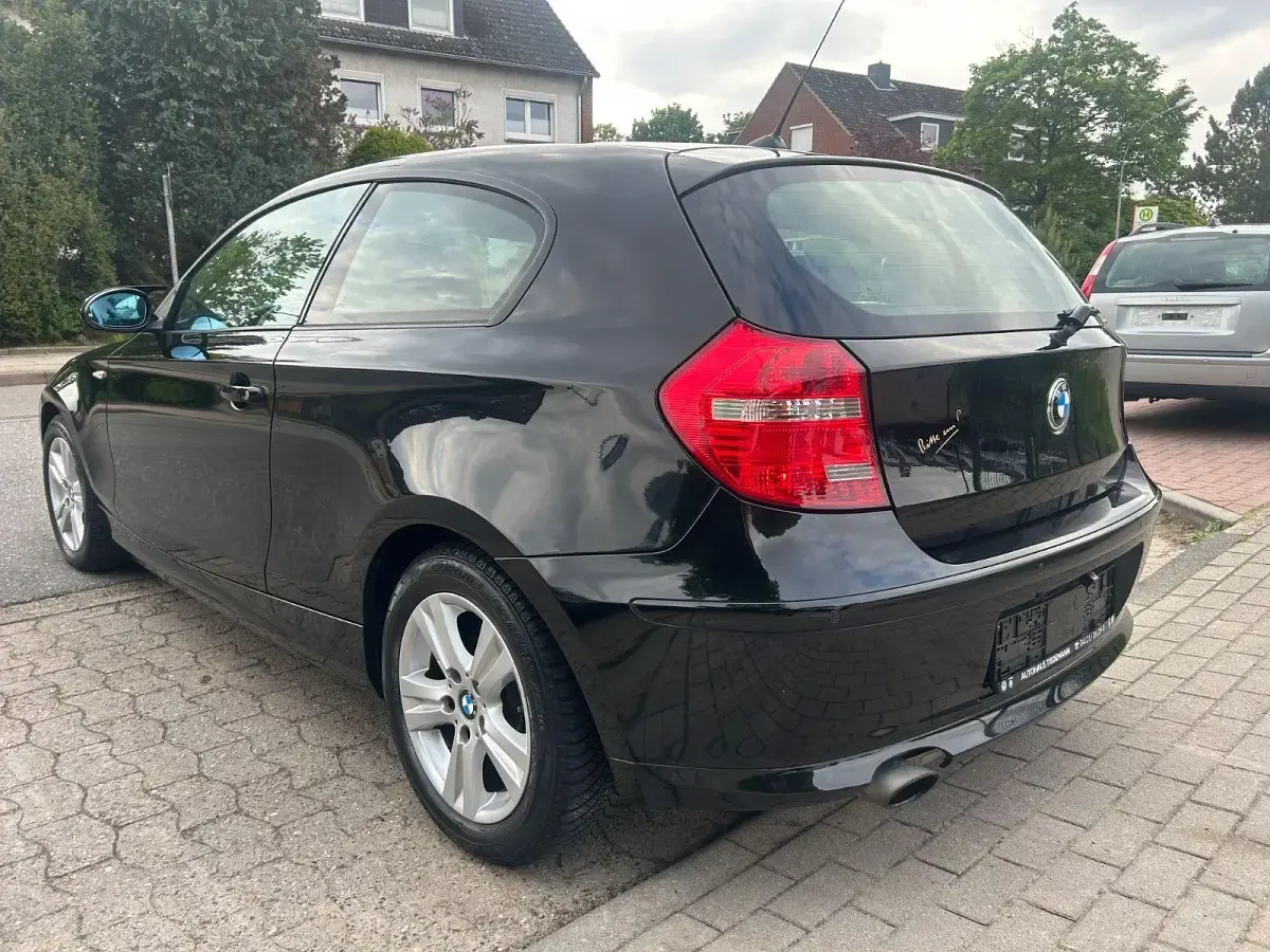 Gebraucht BMW 120 Coupé Sport Line 170 PS (125 kW) 2008 Schwarz Coupé