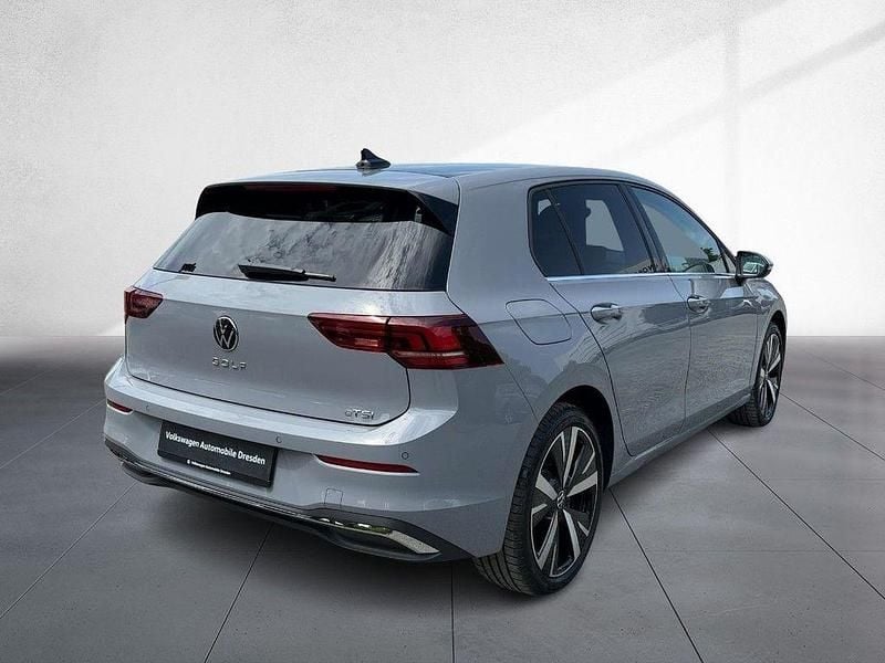 Gebraucht VW Golf VIII Style 150 PS (110 kW) 2025 Grau Limousine