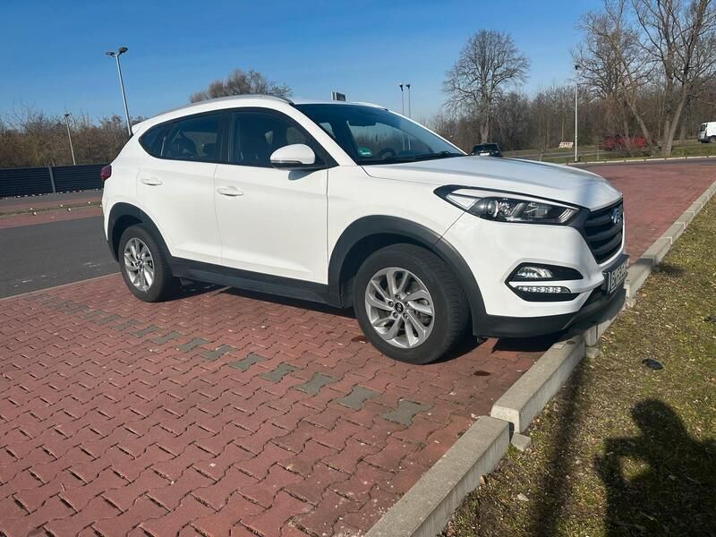 Weiß Gebraucht 2016 Hyundai Tucson Classic SUV | 13.200 € (Guter Preis) - Bild 1/4