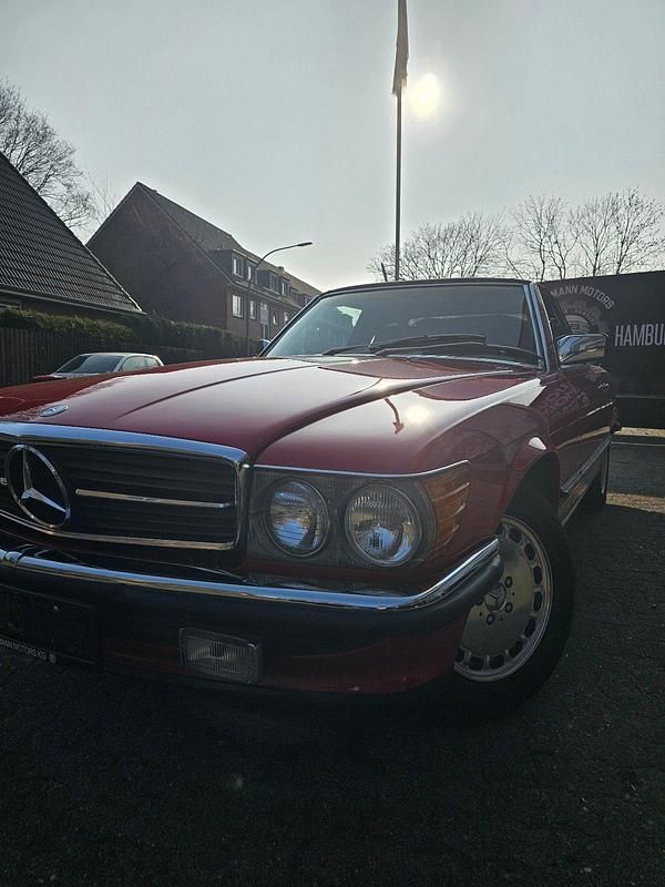 Gebraucht Mercedes 560 231 PS (169 kW) 1987 Rot Cabrio