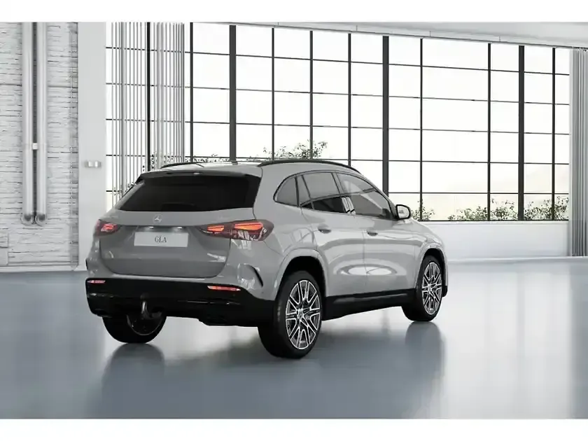 Gebraucht Mercedes GLA250 AMG 224 PS (164 kW) 2025 Grau SUV