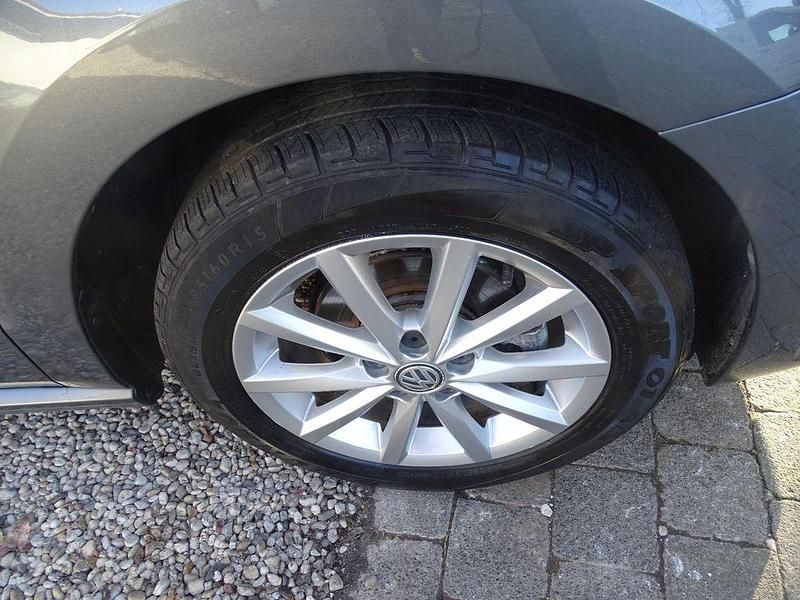 Gebraucht VW Polo LOUNGE 60 PS (44 kW) 2015 Grau Limousine