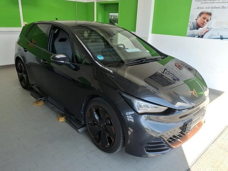 Second-hand Cupra Born 150 kW (204 CP) 2024 Gri Hatchback