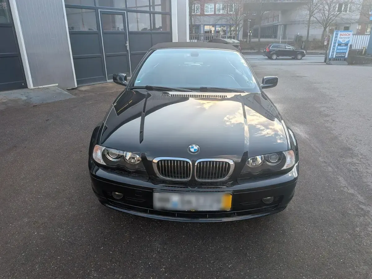 Używany BMW 323 170 KM (125 kW) 2000 Czarny Kabriolet