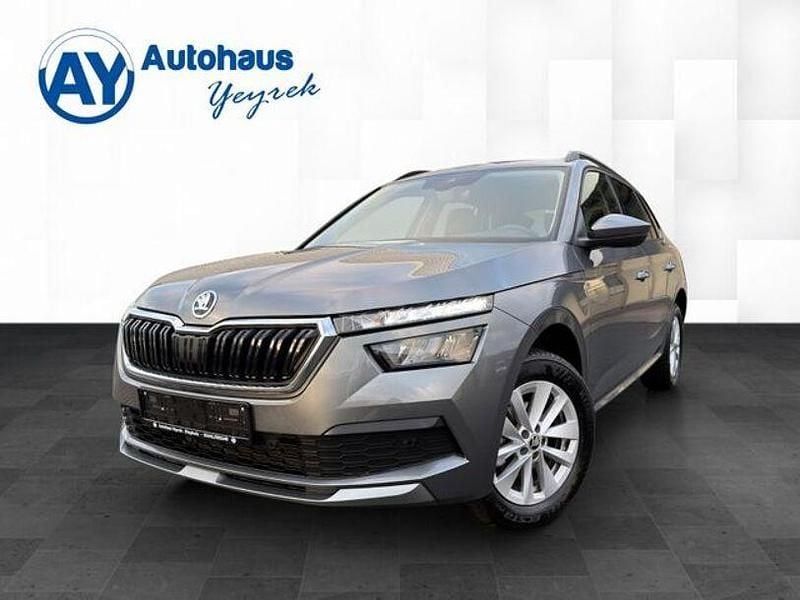 Grau Gebraucht 2024 Skoda Kamiq Selection SUV | 22.950 € (Superpreis) - Bild 1/4