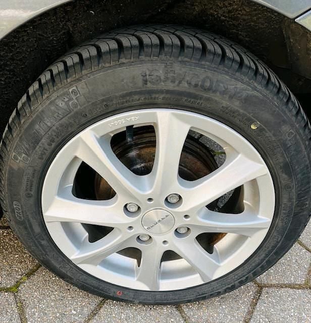 Gebraucht Hyundai i10 68 PS (50 kW) 2013 Grau Kleinwagen