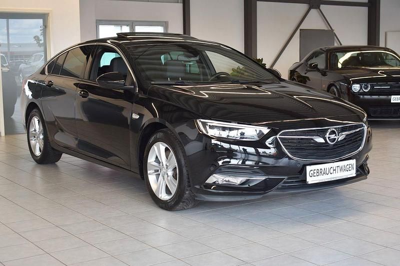 Schwarz Gebraucht 2020 Opel Insignia Innovation Limousine | 16.899 € (Guter Preis) - Bild 1/4