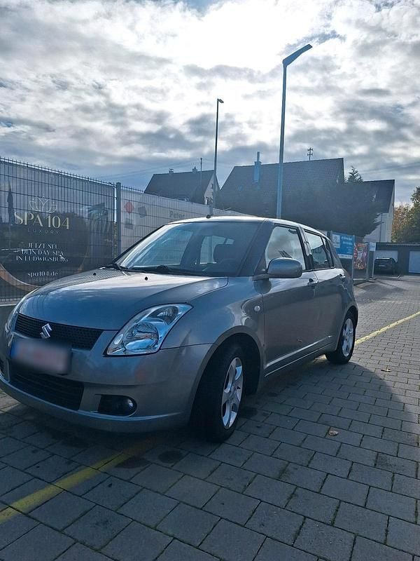 Beige Gebraucht 2007 Suzuki Swift Kleinwagen | 4.399 € (Fairer Preis) - Bild 1/4