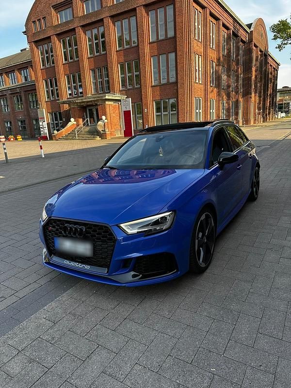 Gebraucht Audi RS3 Ambiente 400 PS (294 kW) 2020 Blau Limousine