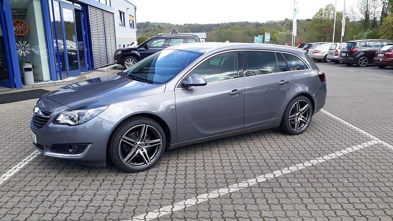 Gebraucht Opel Insignia Innovation 170 PS (125 kW) 2016 Grau Kombi