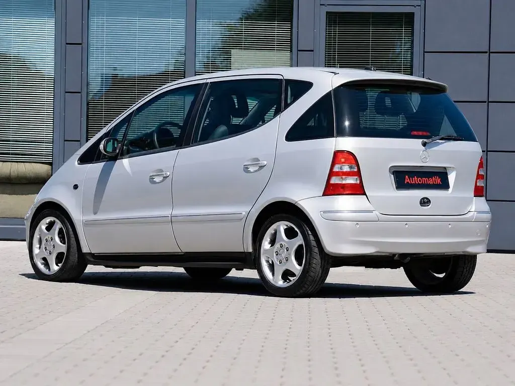 Gebraucht Mercedes A190 Avantgarde 125 PS (91 kW) 2003 Silber Kleinwagen