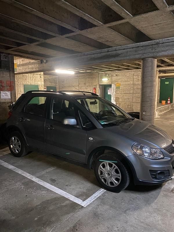 Gebraucht Suzuki SX4 135 PS (99 kW) 2009 Silber Kleinwagen