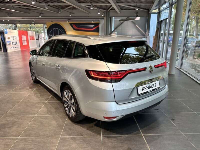 Gebraucht Renault Mégane GrandTour Techno 116 PS (85 kW) 2023 Highlandgrau metallic Kombi