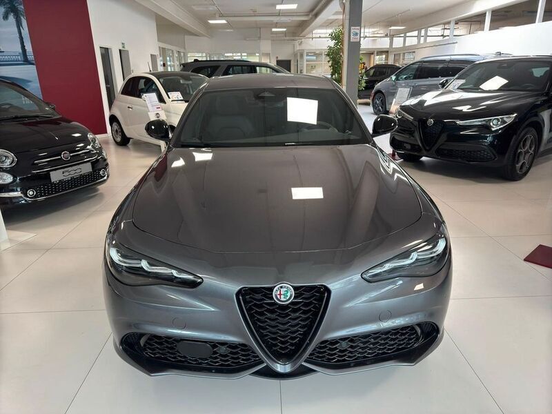 Neu Alfa Romeo Giulia Veloce 280 PS (205 kW) 2025 Grau Limousine
