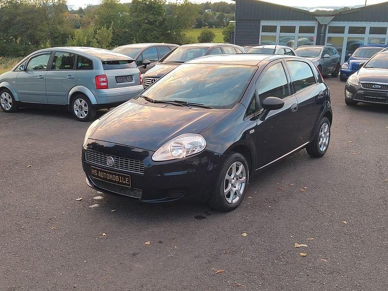 Blau Gebraucht 2009 Fiat Grande Punto Active Kleinwagen | 1.999 € (Fairer Preis) - Bild 1/4