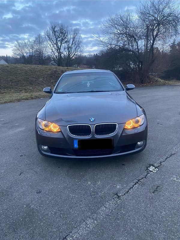 Gebraucht BMW 320 Cabriolet 170 PS (125 kW) 2007 Grau Cabrio