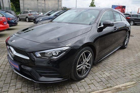 Schwarz Gebraucht 2023 Mercedes CLA220 AMG line Limousine | 32.980 € (Fairer Preis) - Bild 1/4