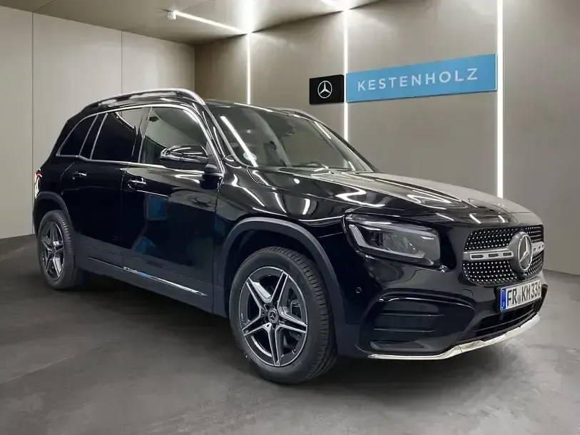 Gebraucht Mercedes GLB220 AMG 190 PS (139 kW) 2026 Schwarz SUV