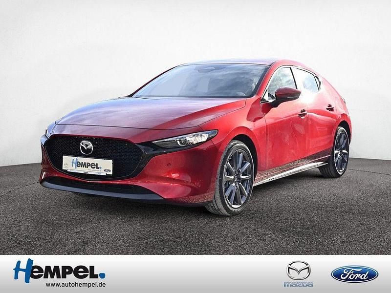 Neu Mazda 3 140 PS (102 kW) 2026 Rot Limousine
