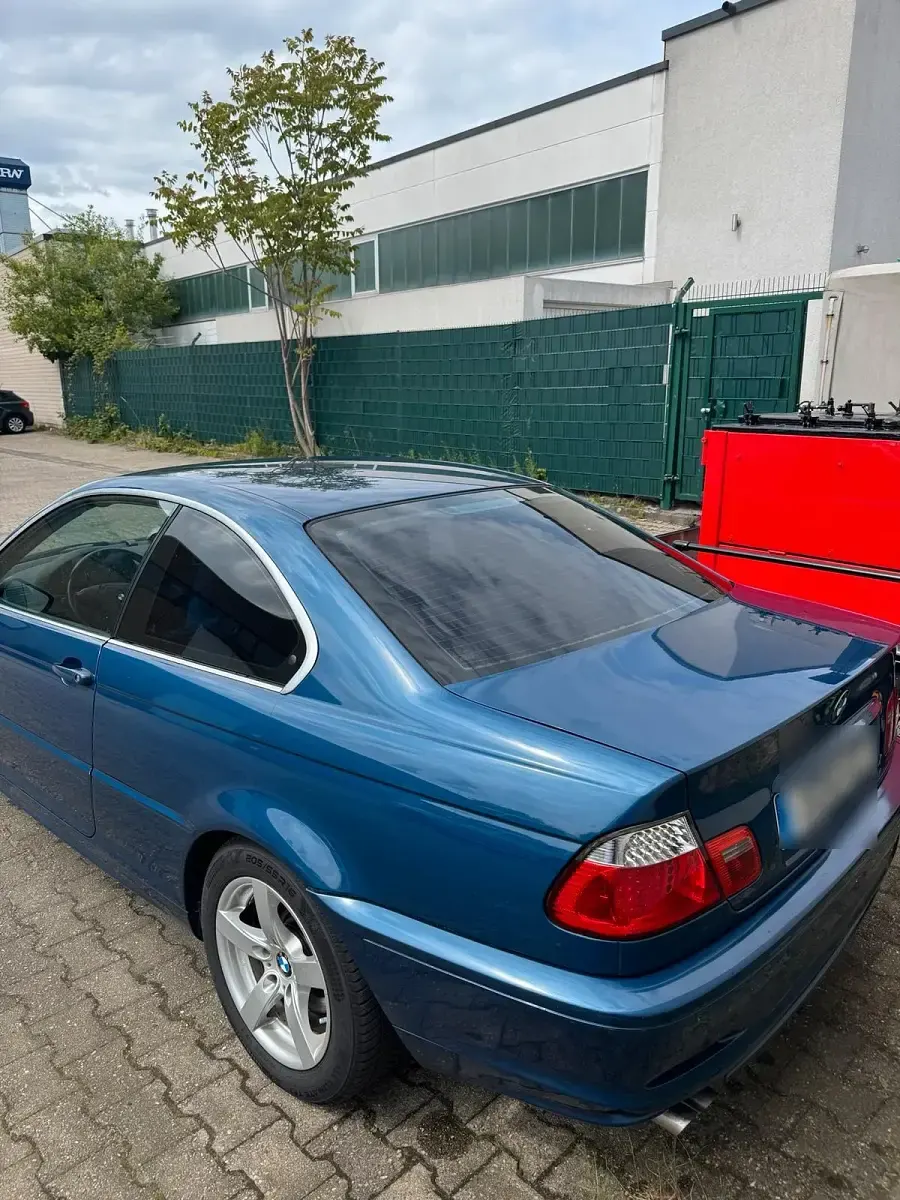 Gebraucht BMW 325 192 PS (141 kW) 1999 Blau Coupé