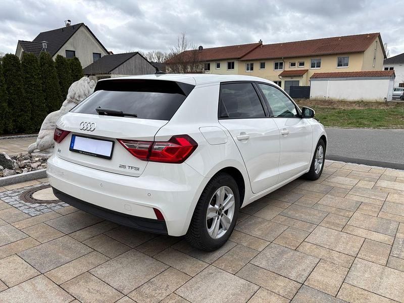 Gebraucht Audi A1 Sportback 95 PS (69 kW) 2023 Weiß Kleinwagen