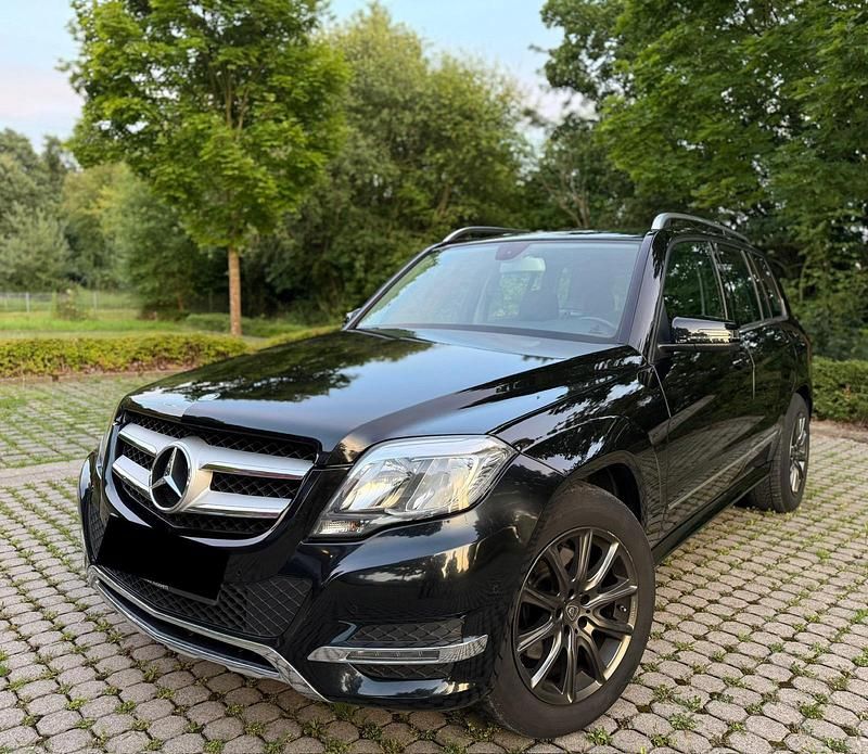 Schwarz Gebraucht 2013 Mercedes GLK220 SUV | 10.900 € (Guter Preis) - Bild 1/4