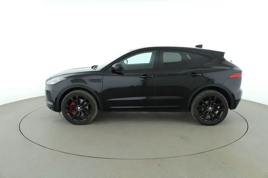 Second-hand Jaguar E-Pace R-Dynamic 200 CP (147 kW) 2019 Negru SUV