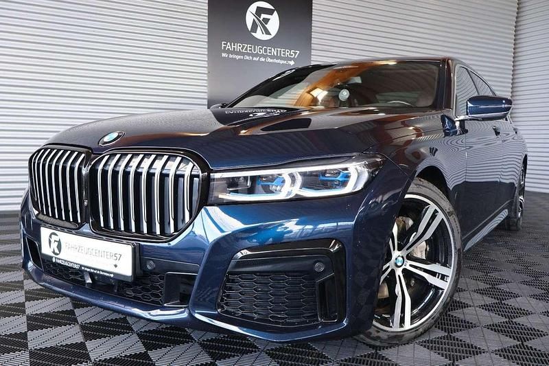 Gebraucht BMW 730 265 PS (194 kW) 2020 Imperialblau brillanteffekt Limousine