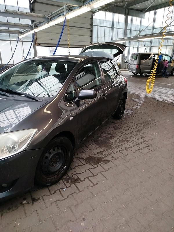 Gebraucht Toyota Auris 126 PS (92 kW) 2007 Grau Kleinwagen