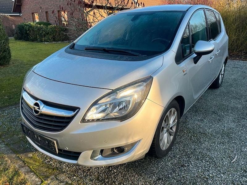 Silber Gebraucht 2017 Opel Meriva Active Van / Kleinbus | 7.999 € (Fairer Preis) - Bild 1/4