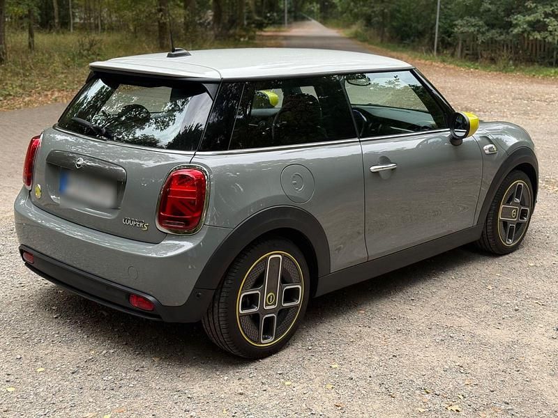 Gebraucht Mini Cooper SE 135 kW (184 PS) 2020 Grau Kleinwagen