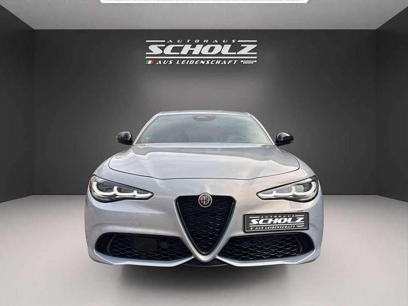 Gebraucht Alfa Romeo Giulia Sprint 280 PS (205 kW) 2024 Perla lunare, metallic Limousine