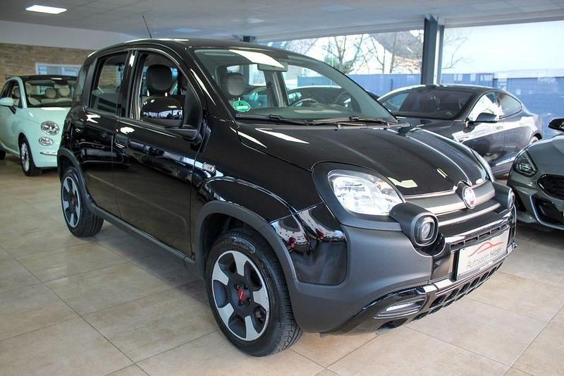 Gebraucht Fiat Panda 69 PS (50 kW) 2023 Schwarz Limousine
