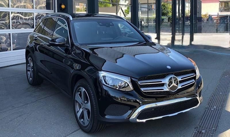 Gebraucht Mercedes GLC250 204 PS (150 kW) 2015 Schwarz SUV